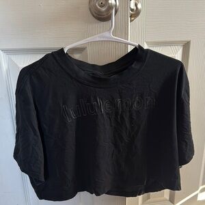 Lululemon Black Cropped T-Shirt